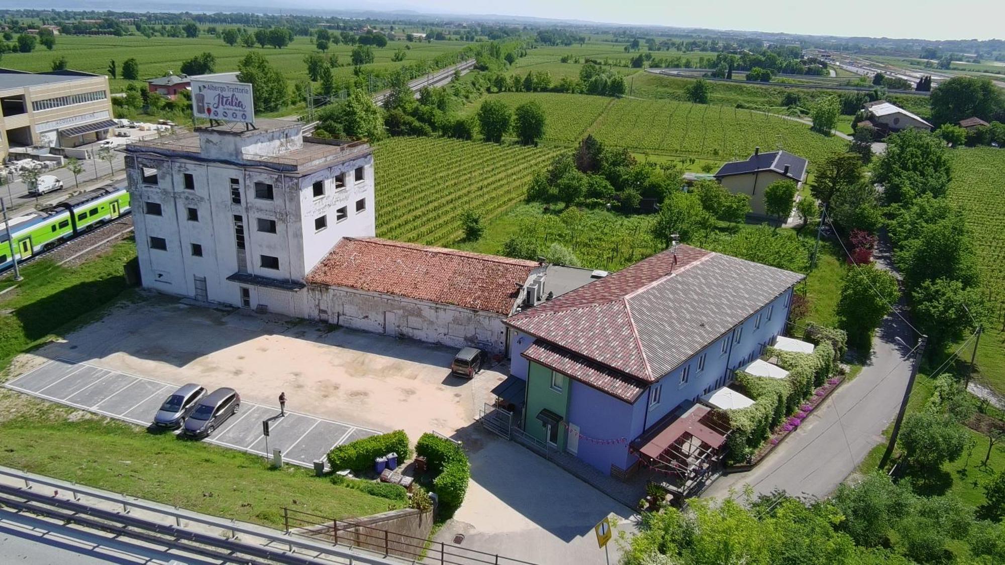 Albergo Trattoria Italia Desenzano del Garda Luaran gambar